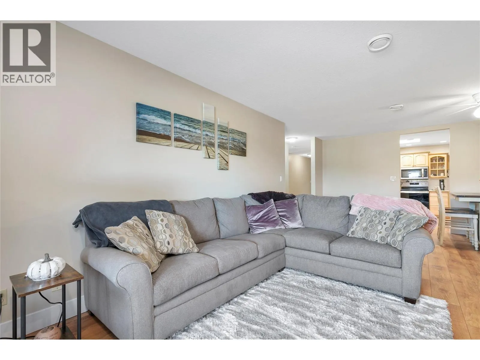 1660 Ufton Court Unit# 209