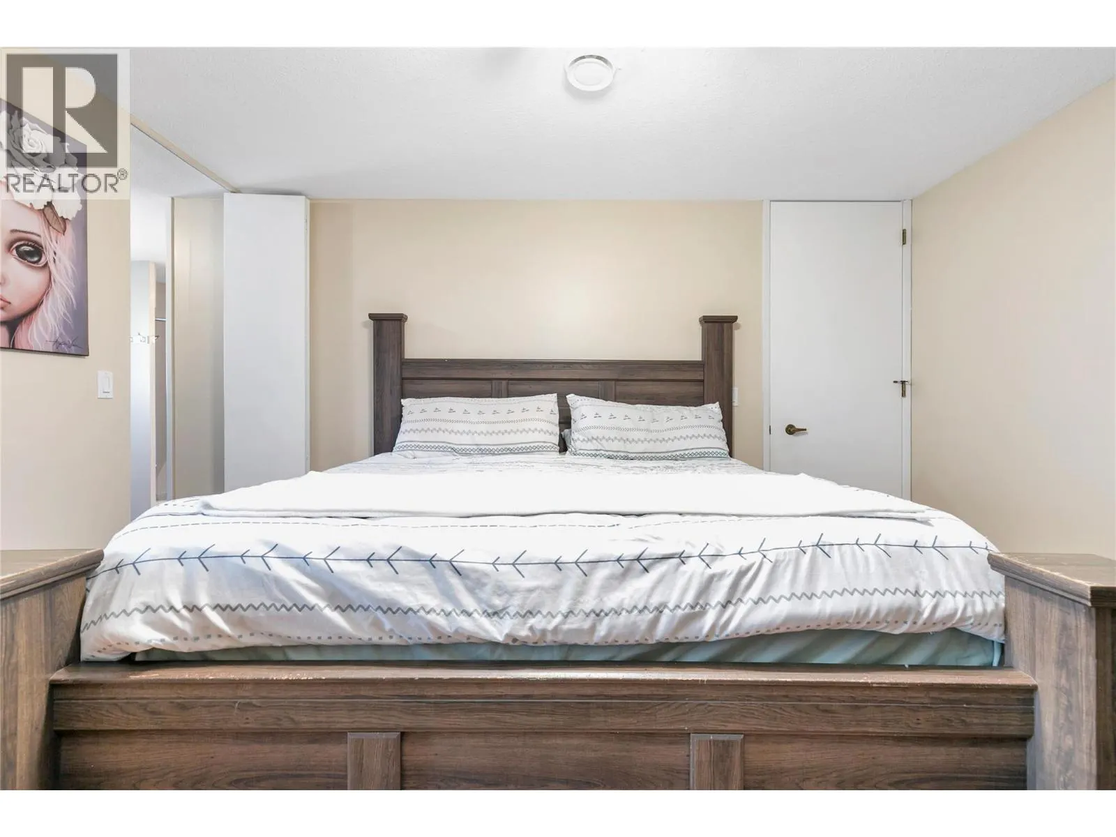1660 Ufton Court Unit# 209