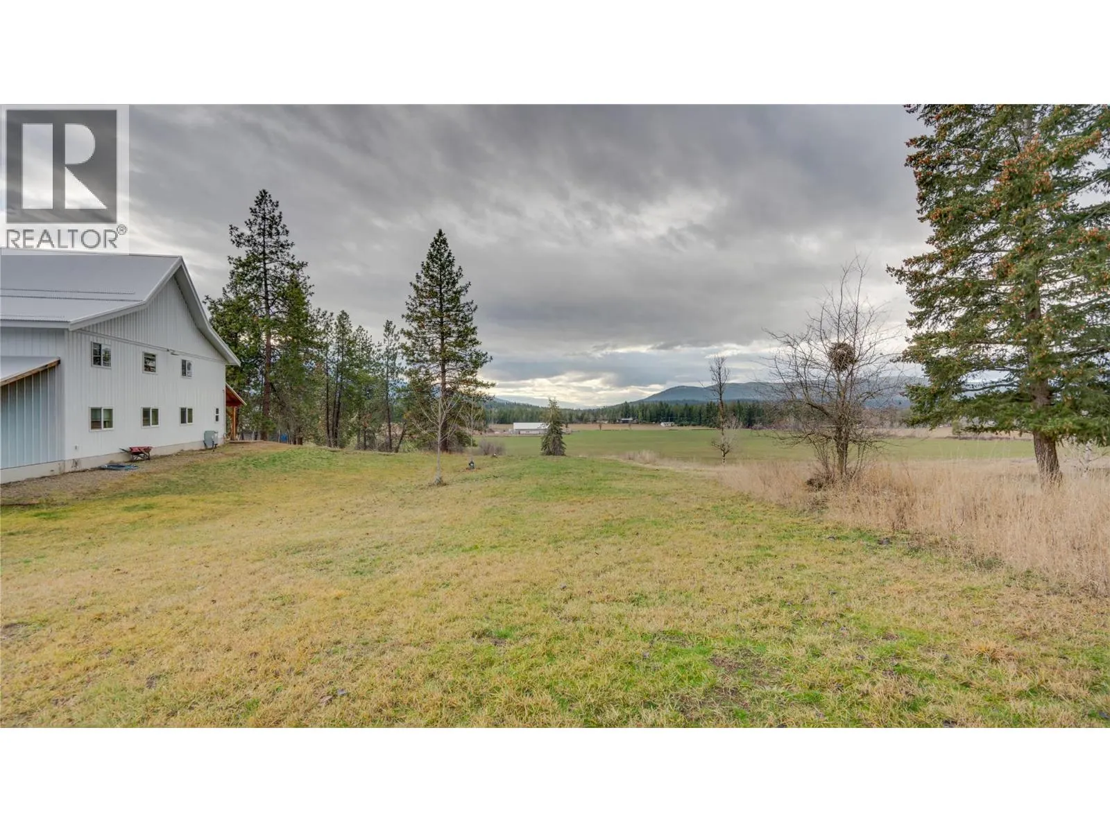 3922 Hullcar Road