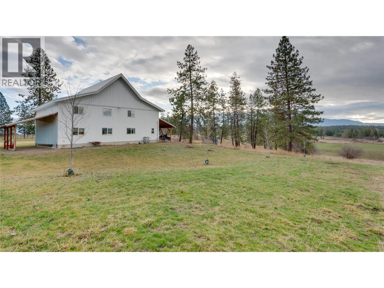 3922 Hullcar Road