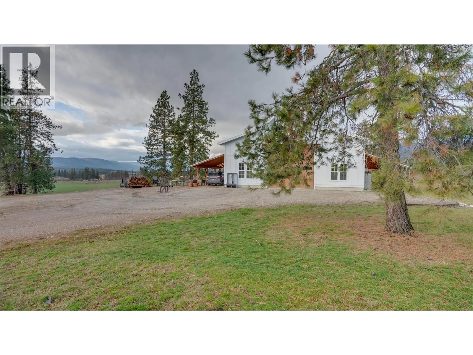3922 Hullcar Road