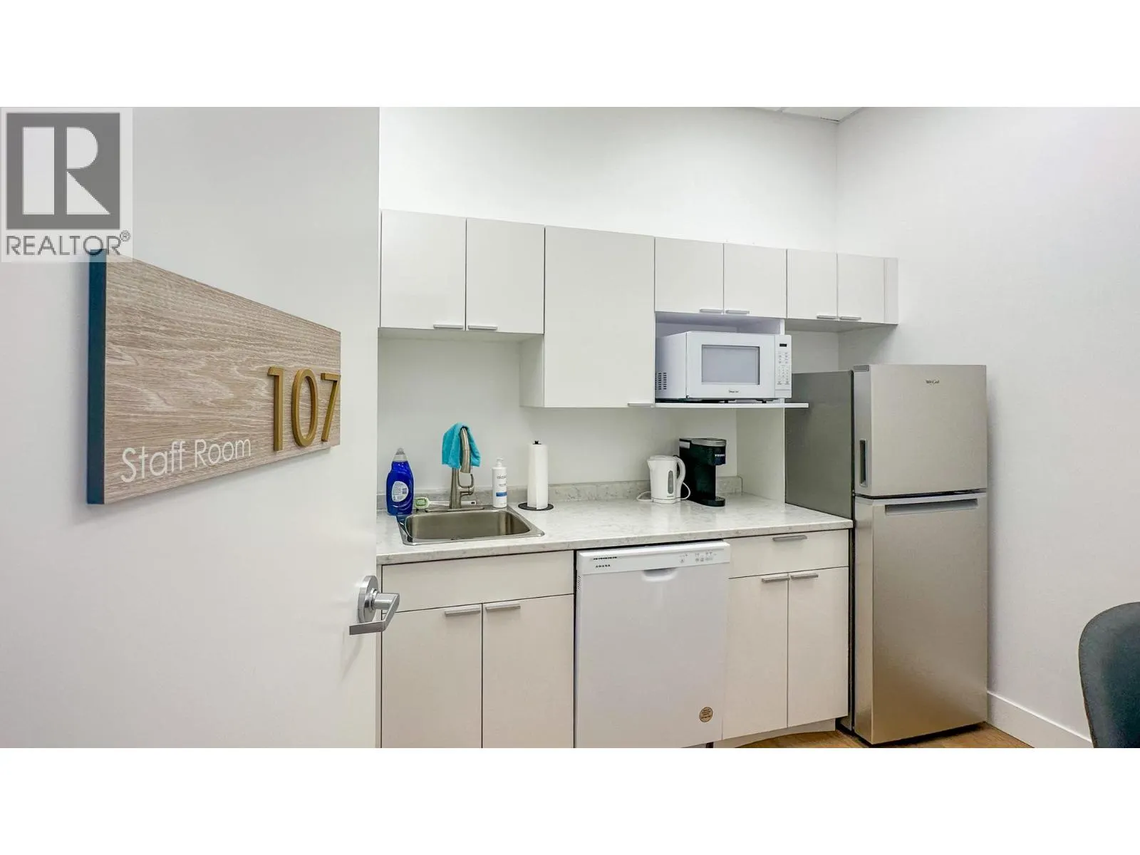 3320 Richter Street Unit# 102