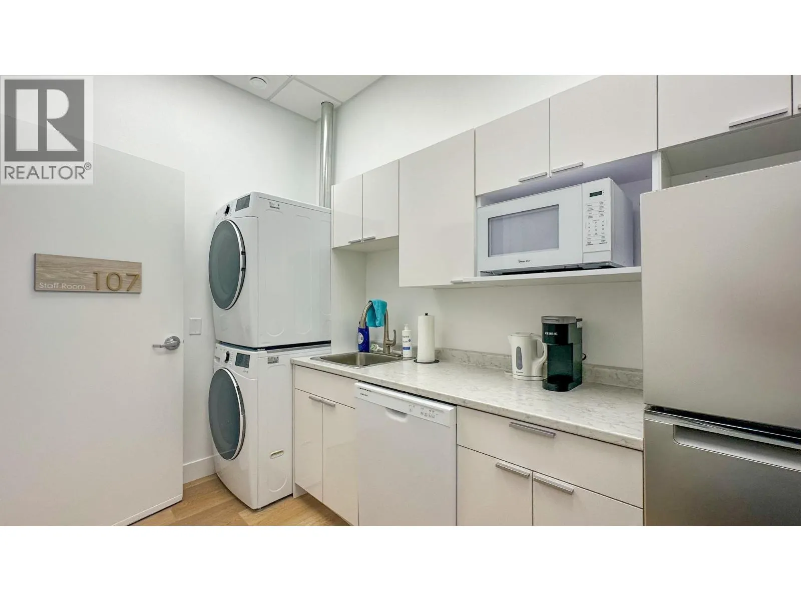 3320 Richter Street Unit# 102