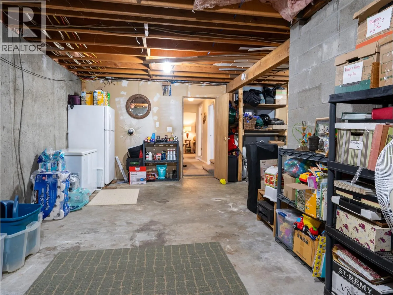 1669 Hiob Road