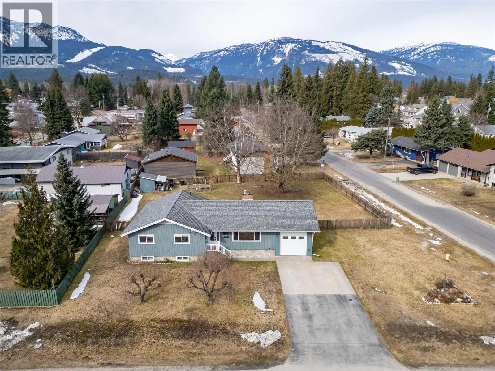1669 Hiob Road