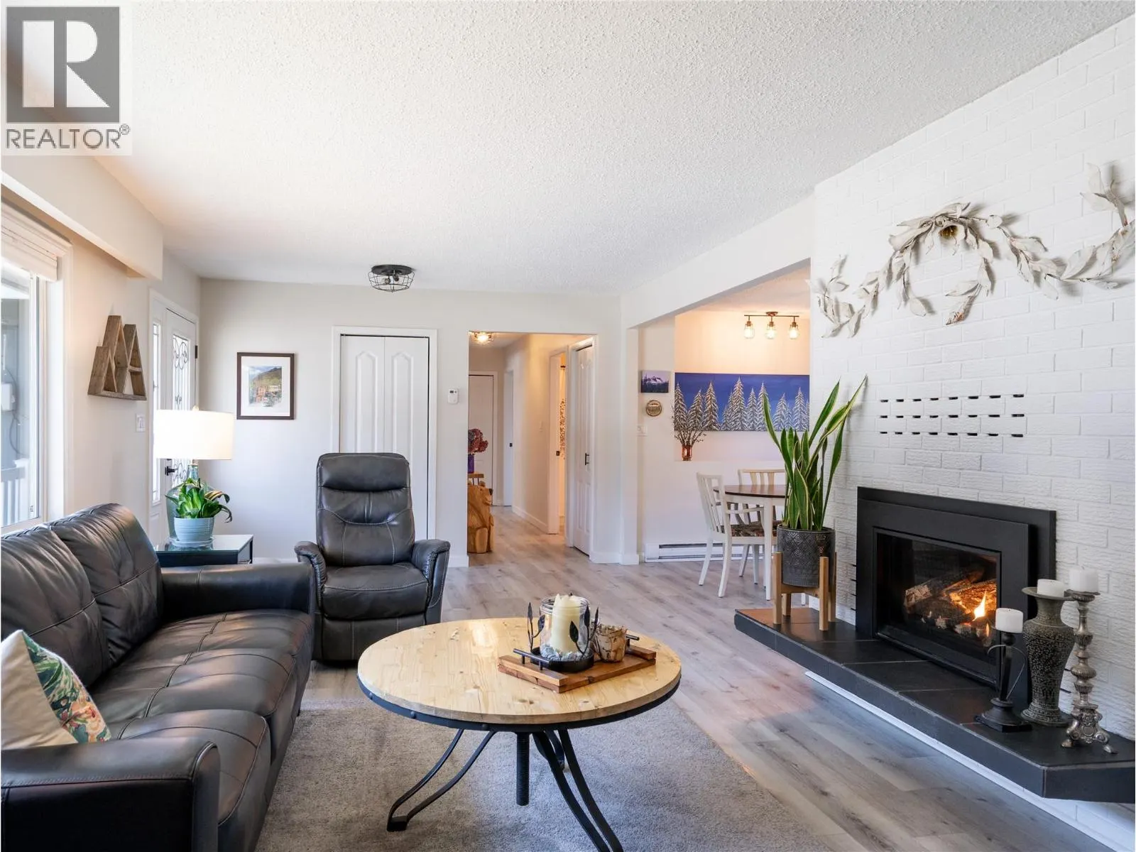 1669 Hiob Road