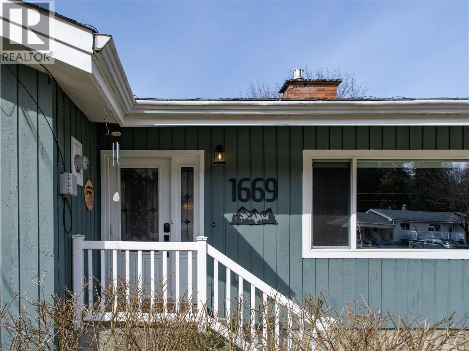 1669 Hiob Road