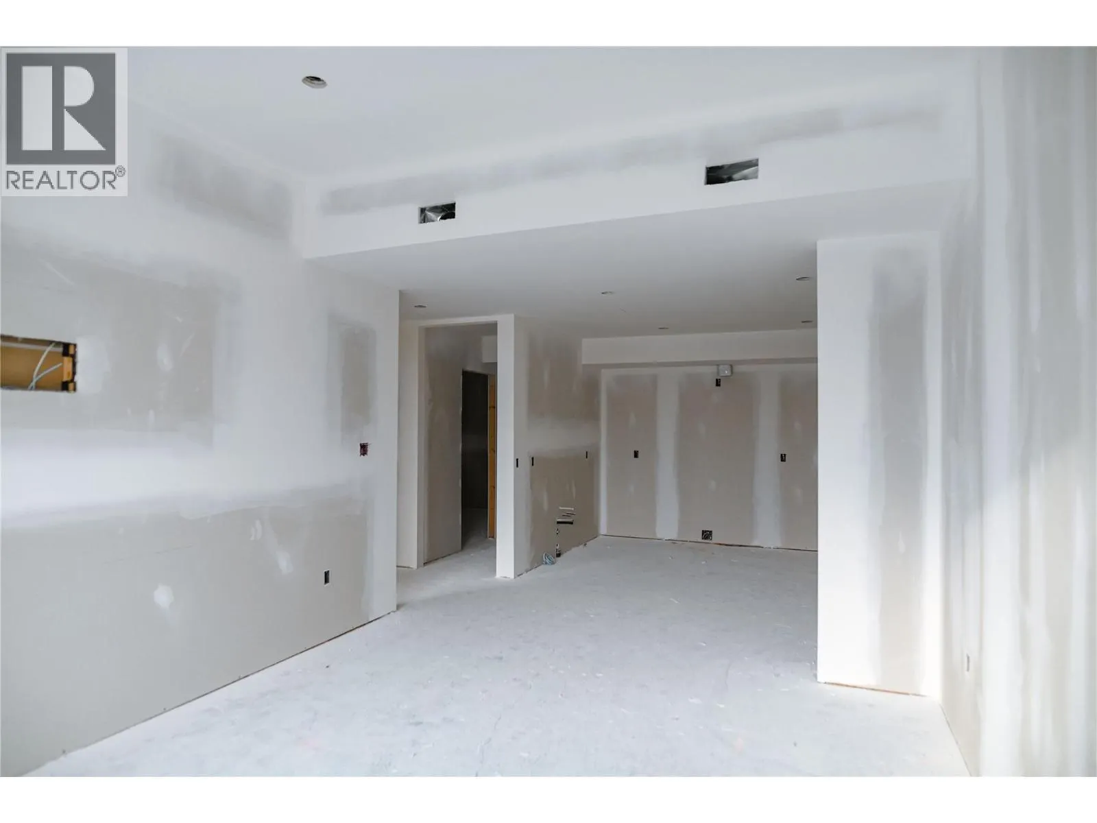 1096 Antler Drive