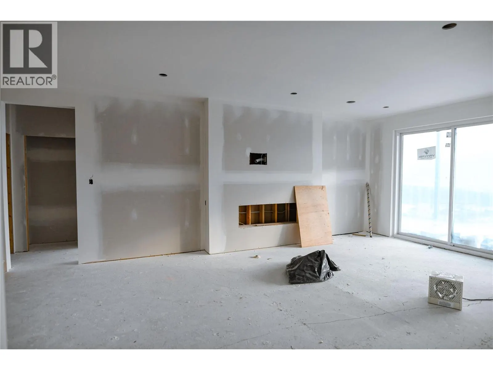 1096 Antler Drive