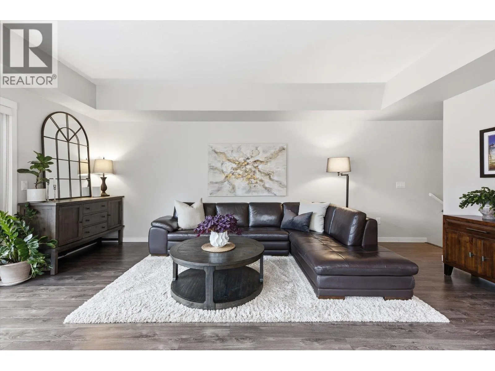 680 Old Meadows Road Unit# 18