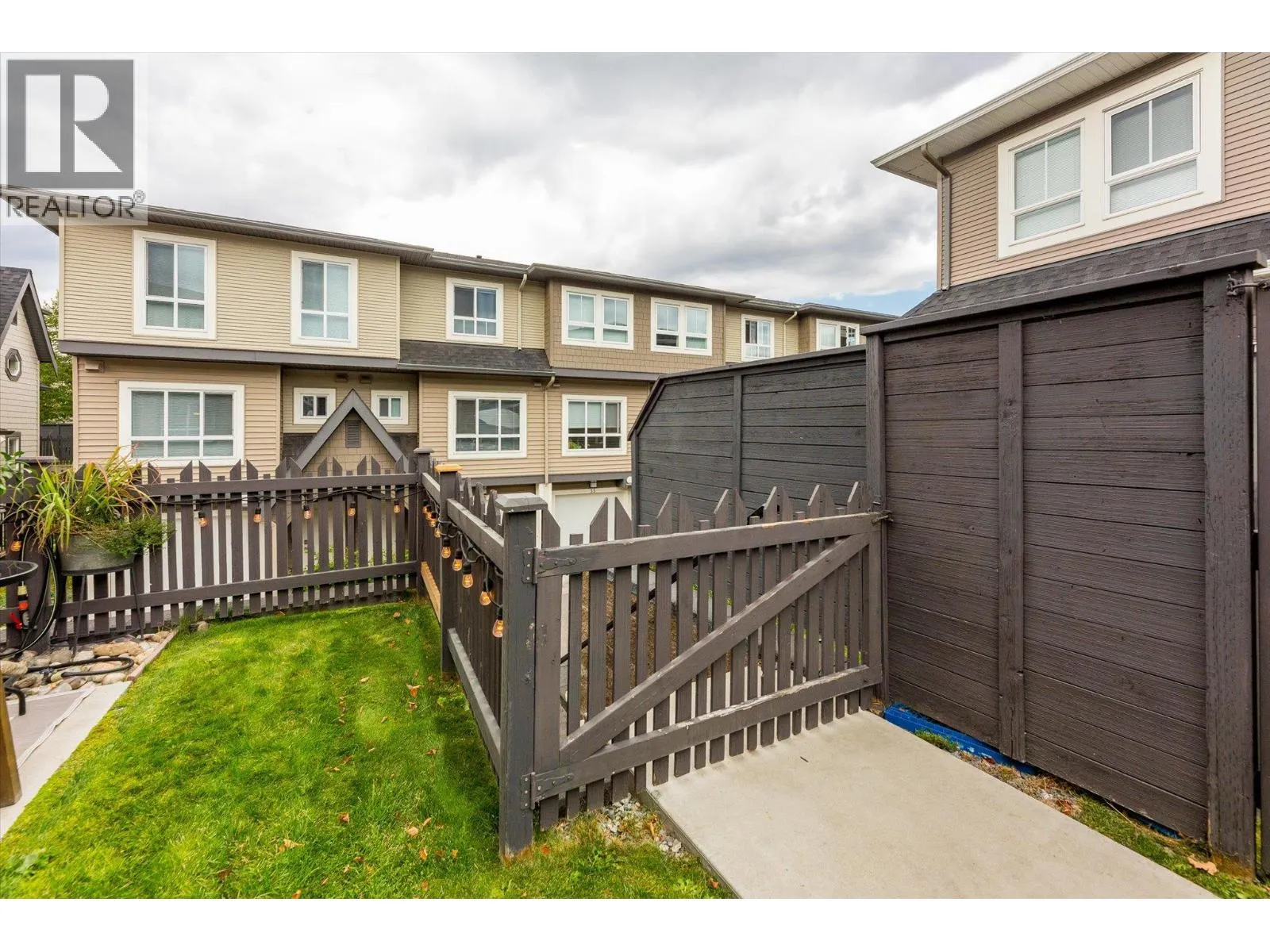 680 Old Meadows Road Unit# 18