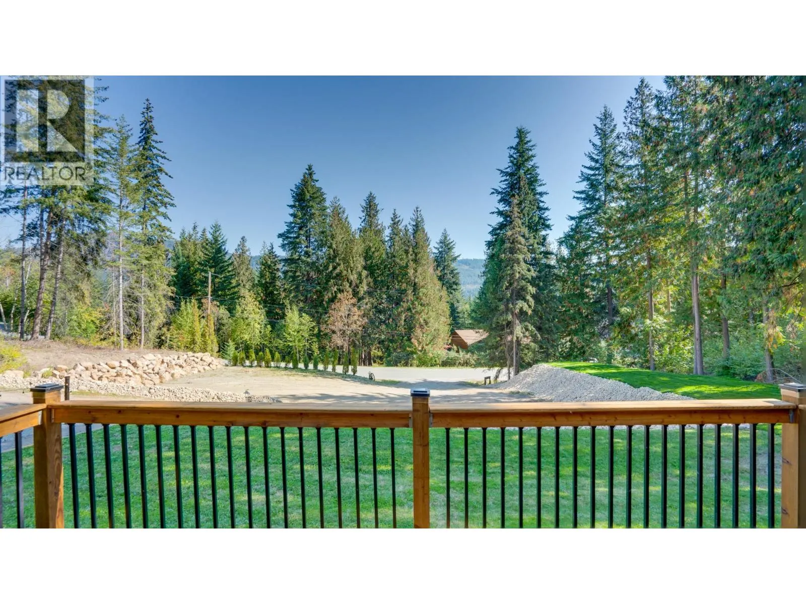 2452 Forest Drive