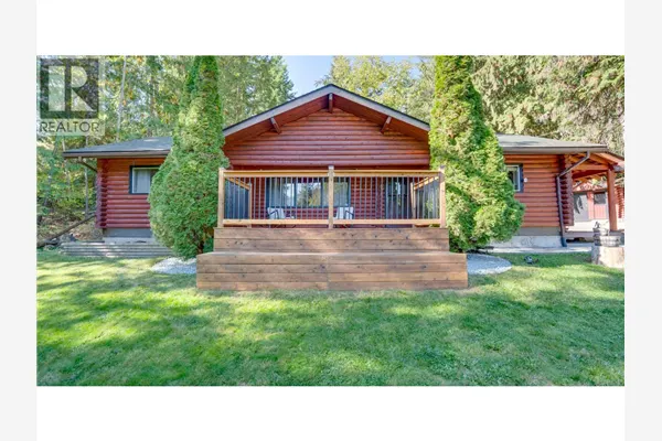 2452 Forest Drive