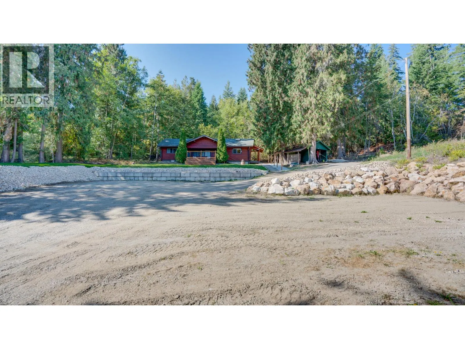 2452 Forest Drive