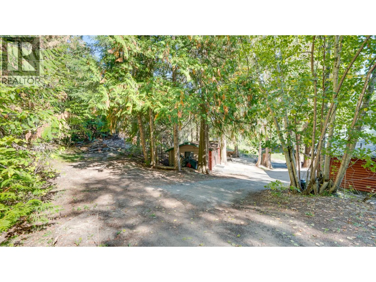 2452 Forest Drive