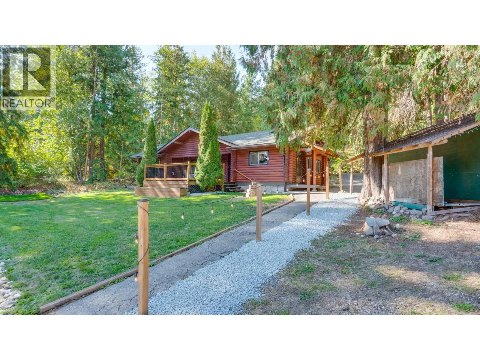 2452 Forest Drive