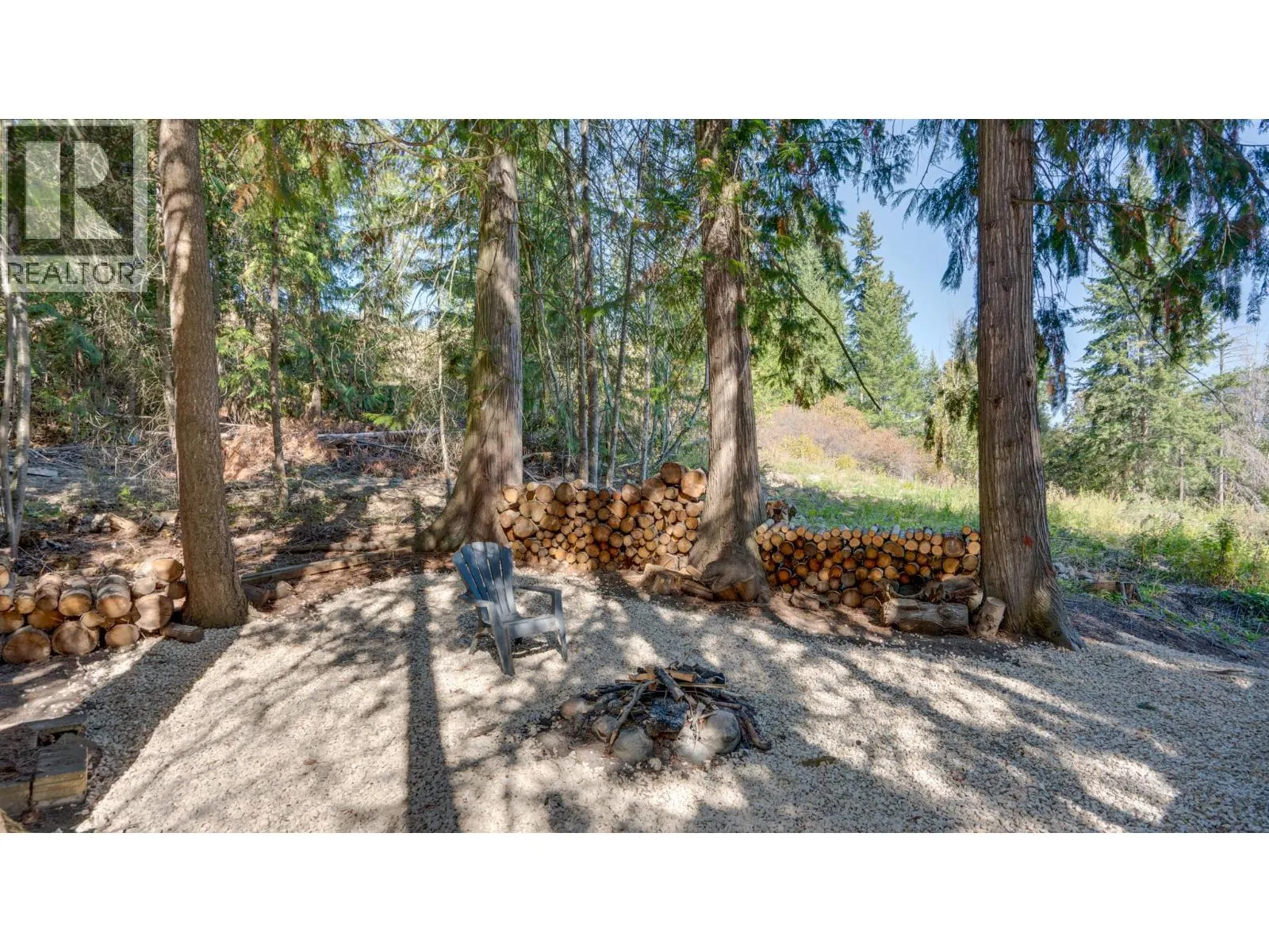 2452 Forest Drive