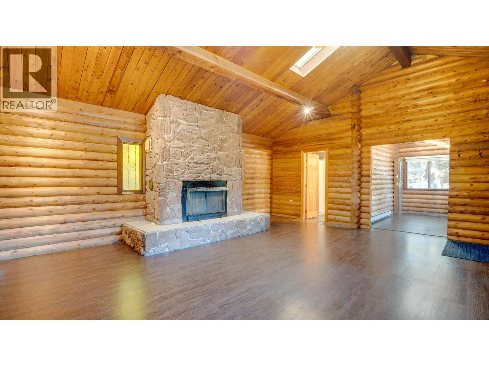 2452 Forest Drive