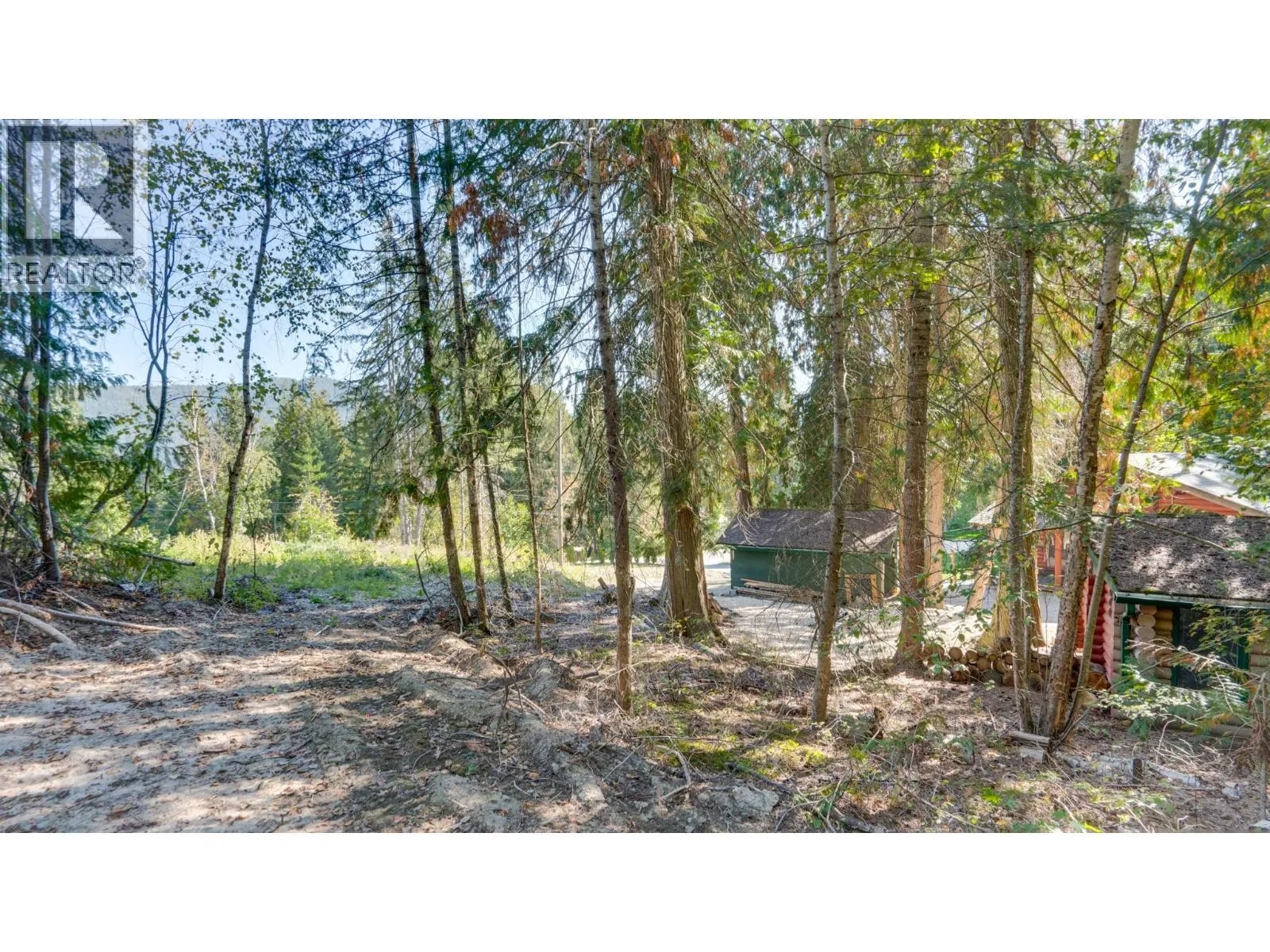 2452 Forest Drive