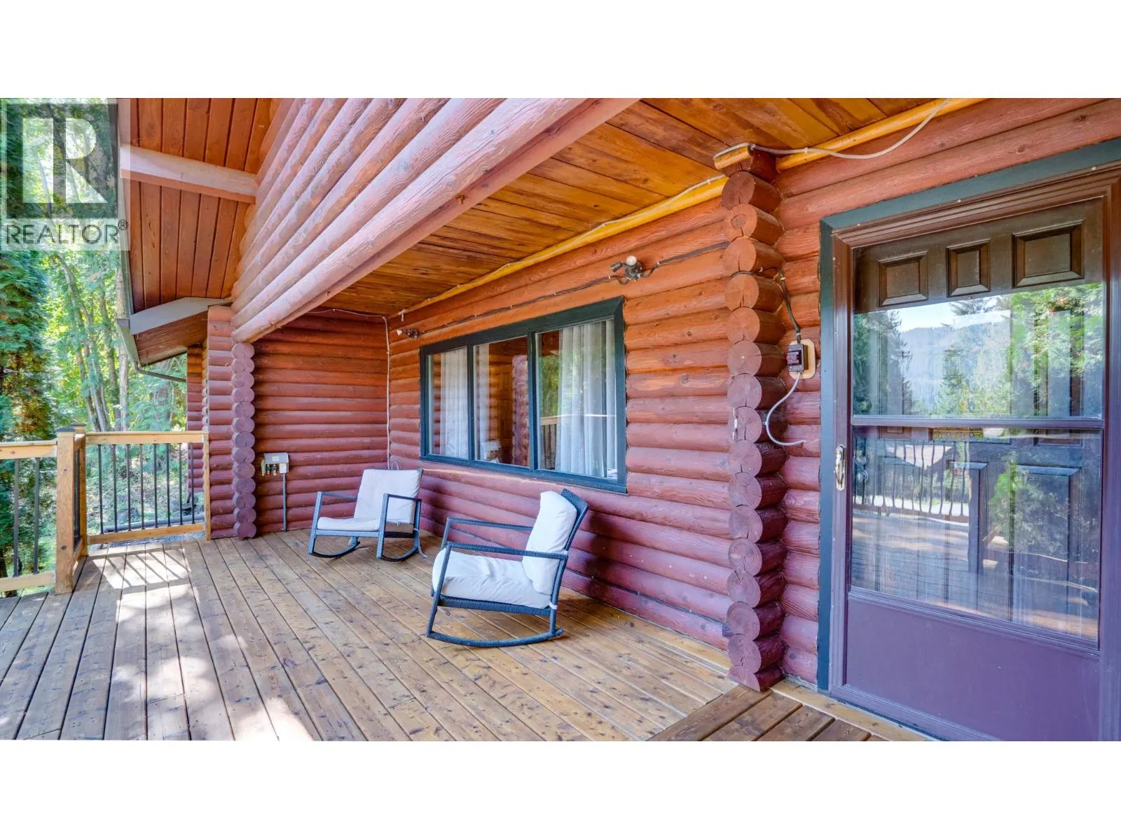 2452 Forest Drive