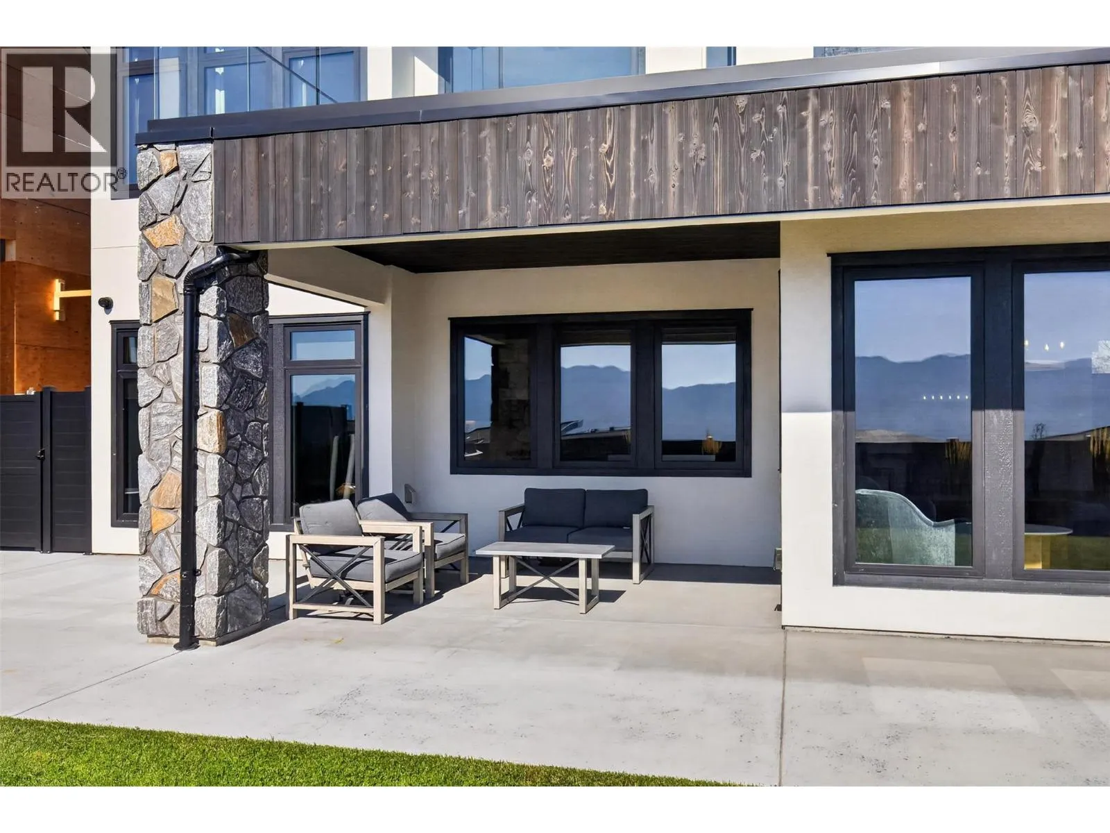 1531 Cabernet Way