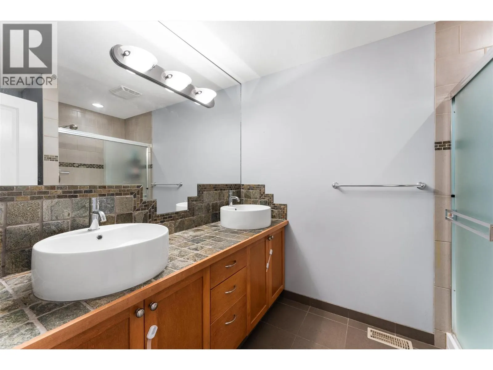 1853 Parkview Crescent Unit# 26