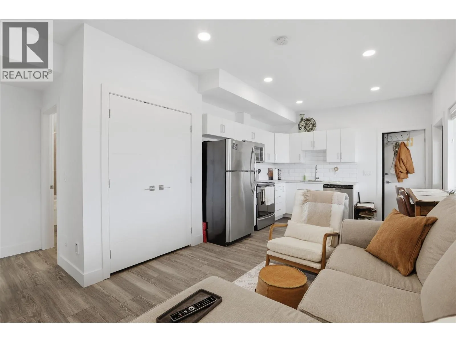 848 Cantle Drive