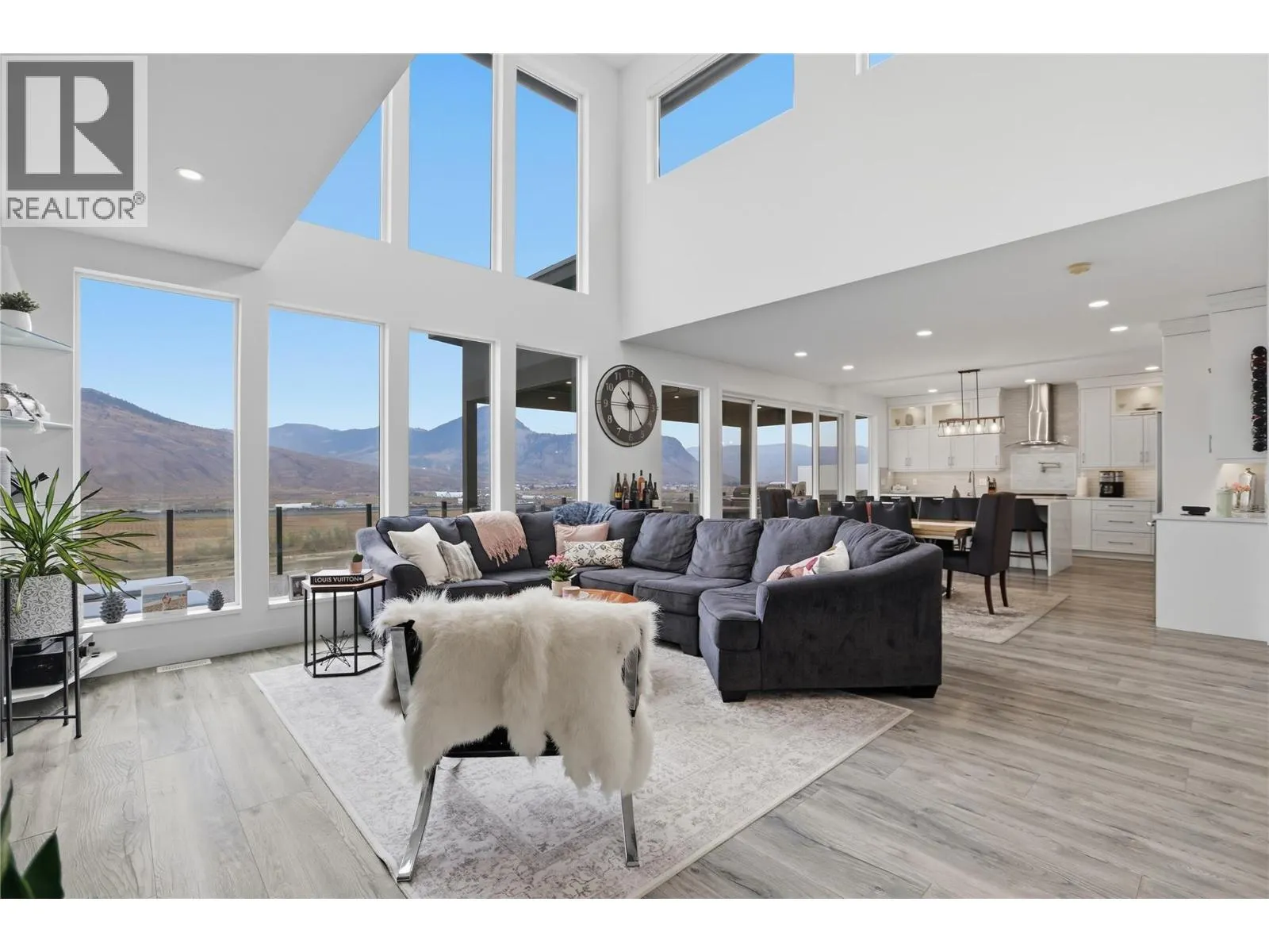 848 Cantle Drive