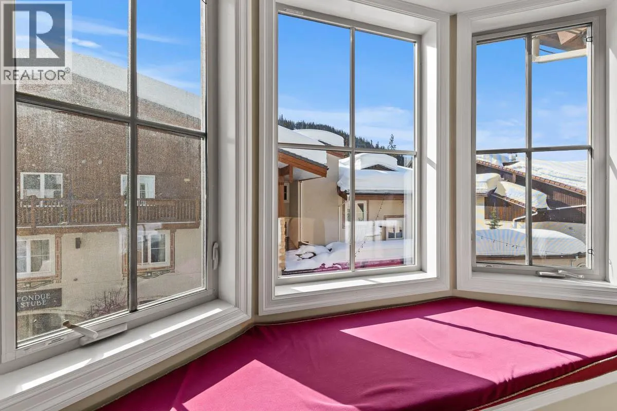 3250 VILLAGE Way Unit# 1305B