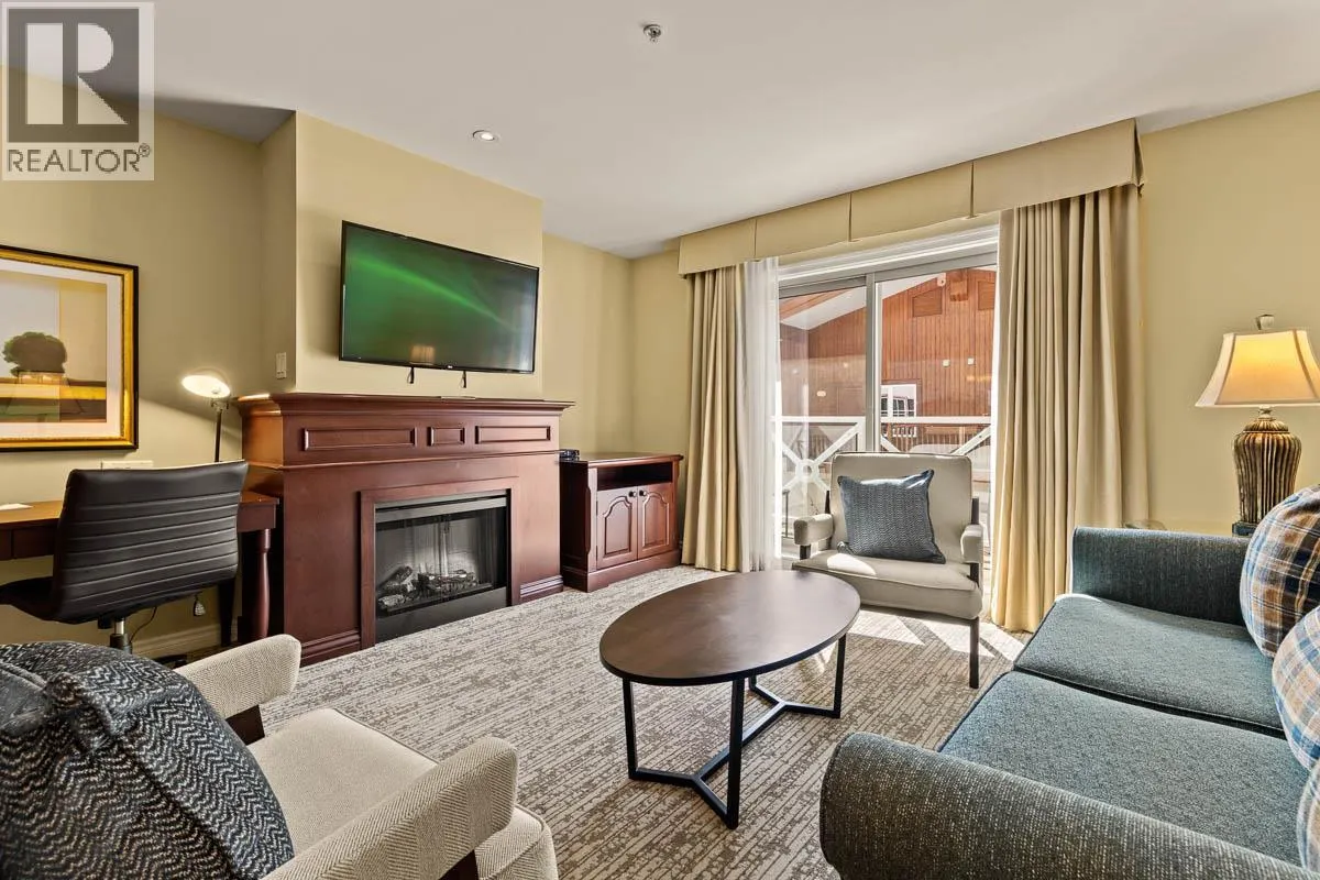3250 VILLAGE Way Unit# 1305B