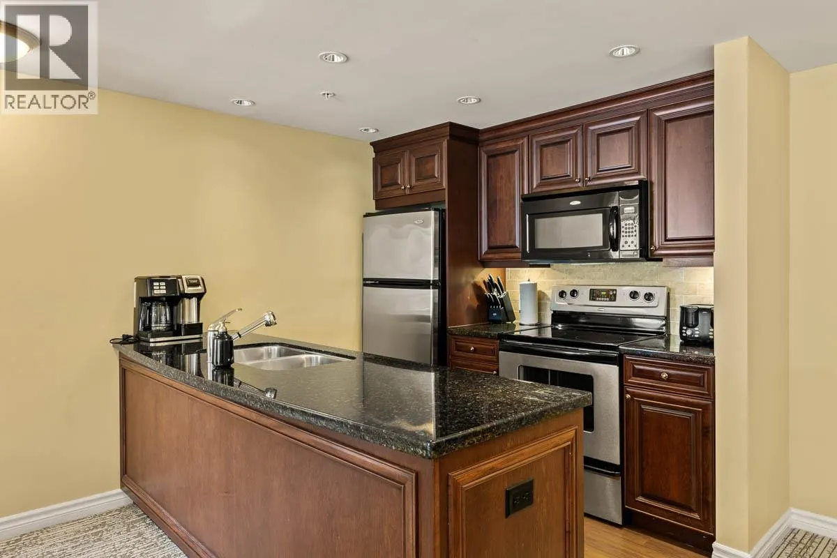 3250 VILLAGE Way Unit# 1305B