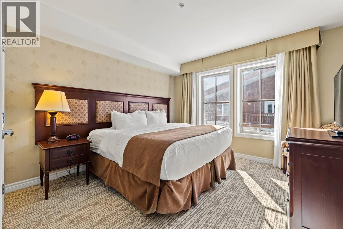 3250 VILLAGE Way Unit# 1305B