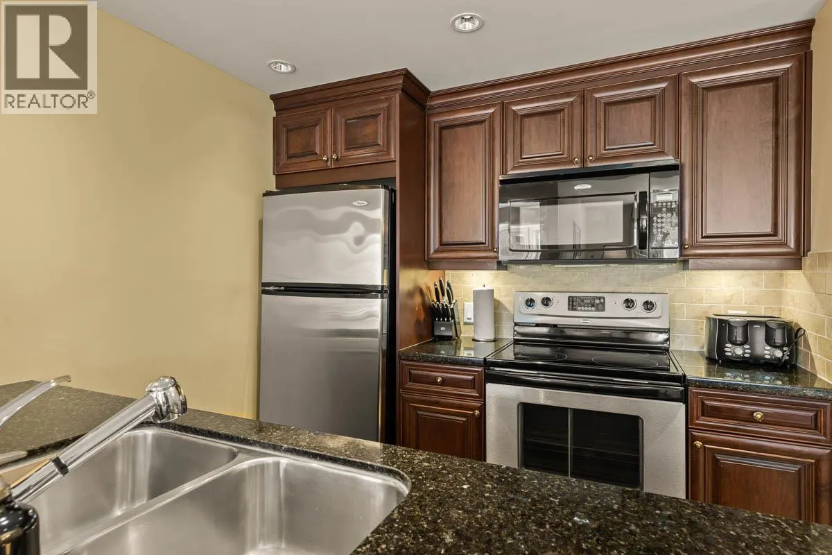 3250 VILLAGE Way Unit# 1305B