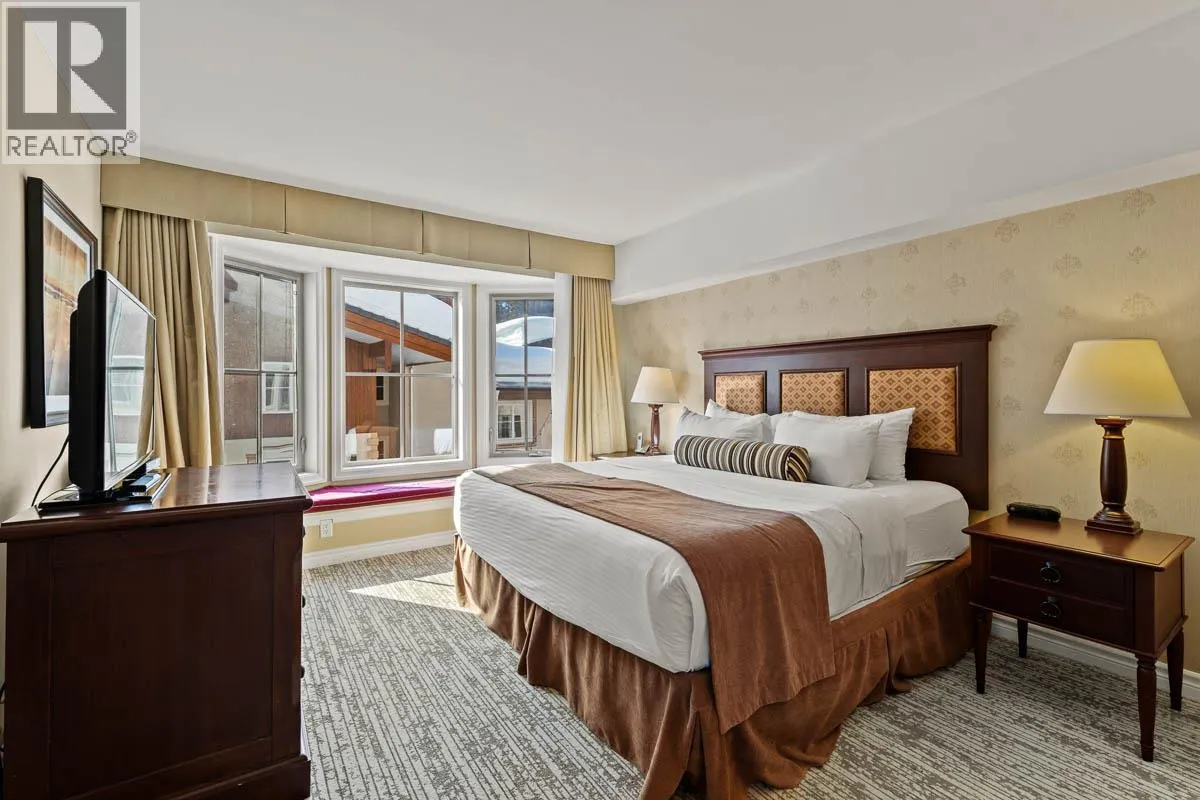 3250 VILLAGE Way Unit# 1305B