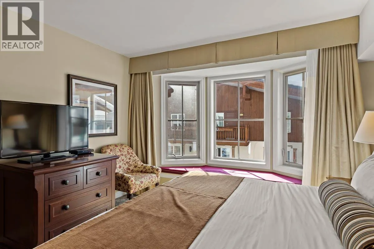 3250 VILLAGE Way Unit# 1305B