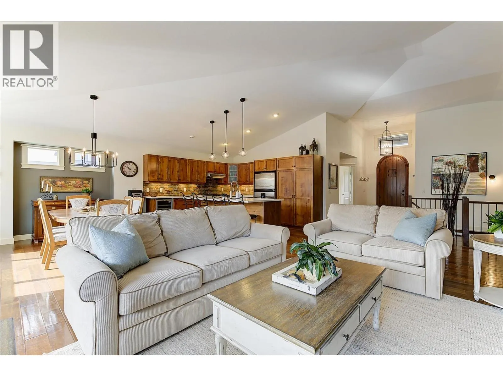 12931 East Ridge Drive