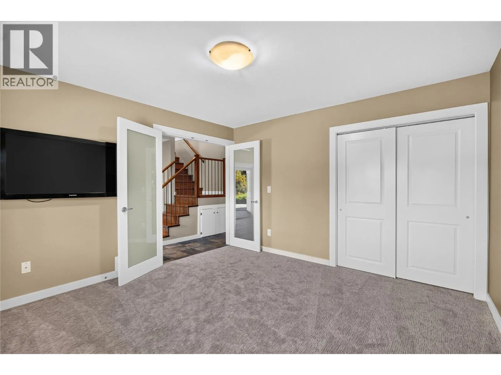 220 West Bench Drive