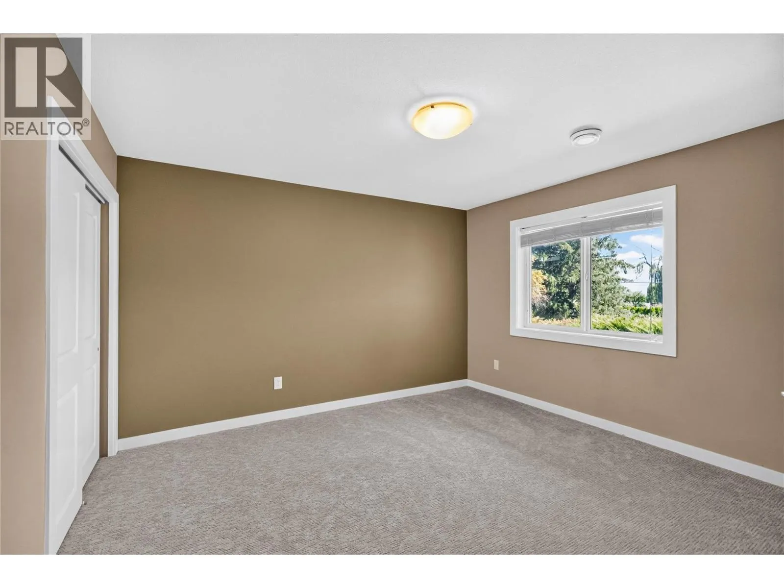 220 West Bench Drive