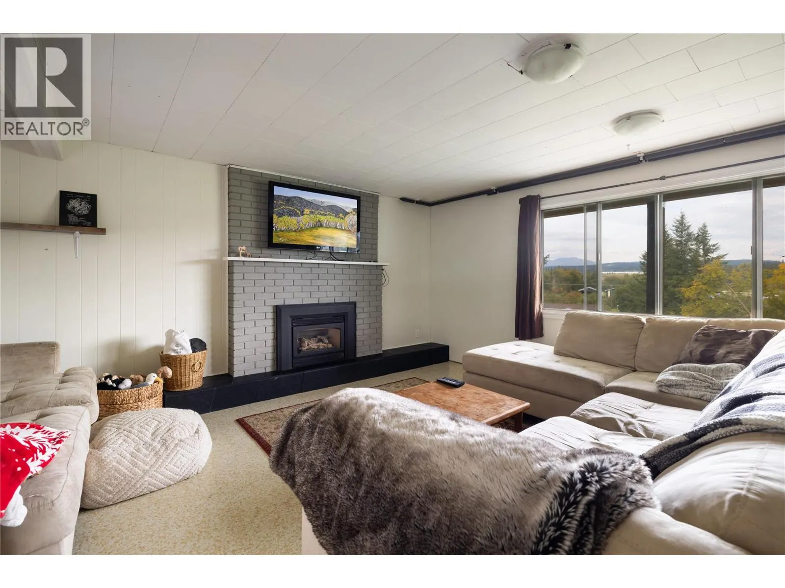 3764 Creamery Road