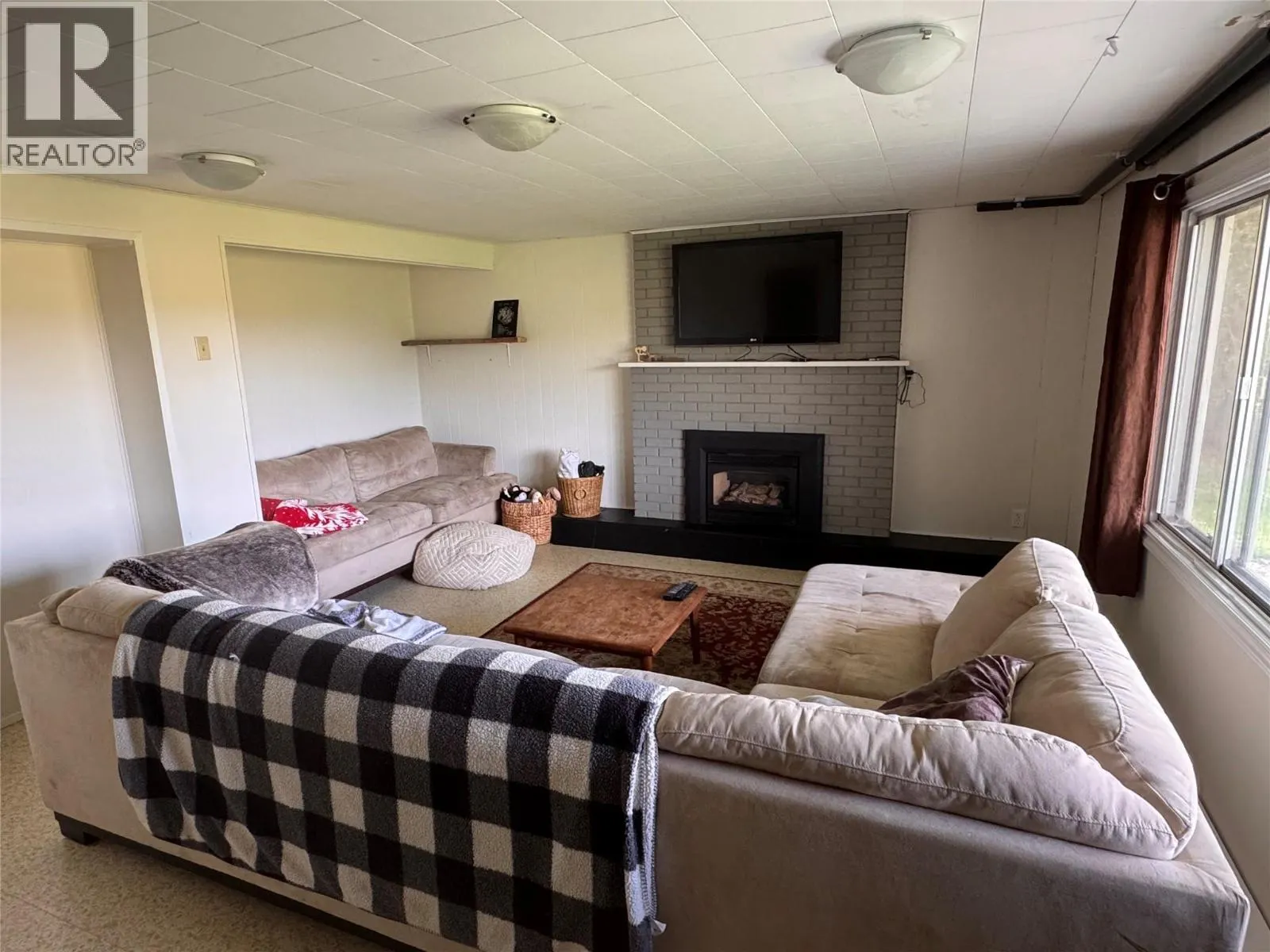 3764 Creamery Road