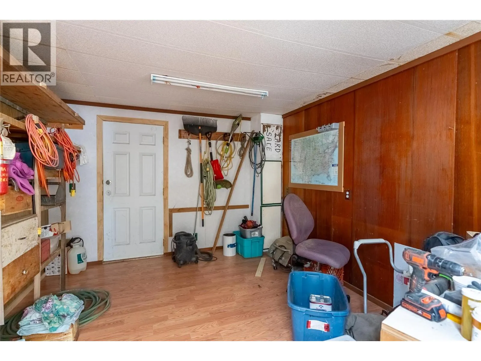 11 Topaz Crescent