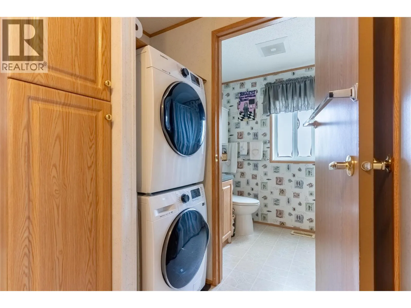 11 Topaz Crescent