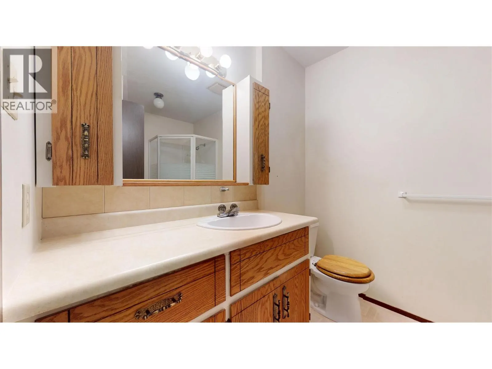 281 Kimbrook Crescent