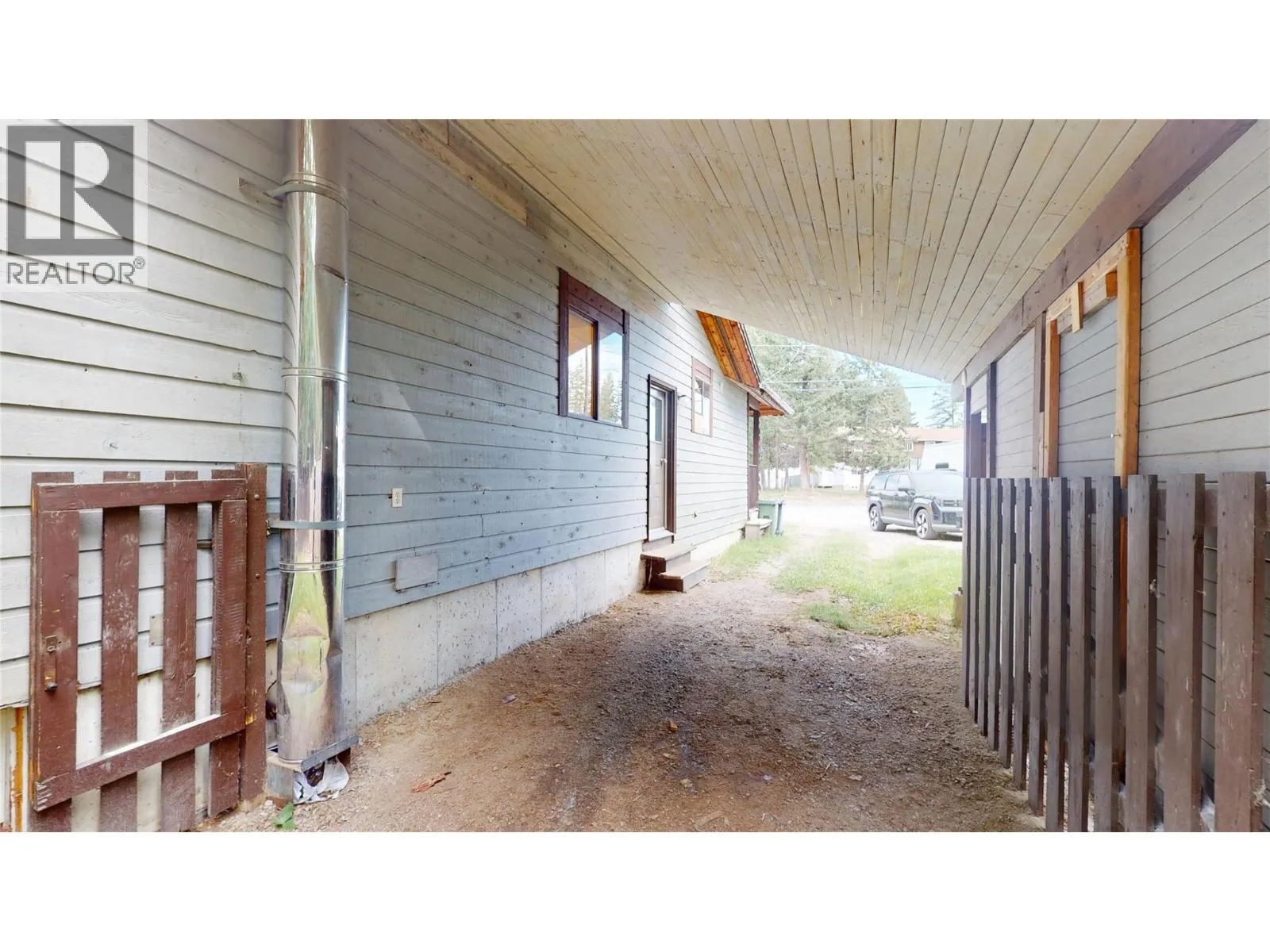 281 Kimbrook Crescent