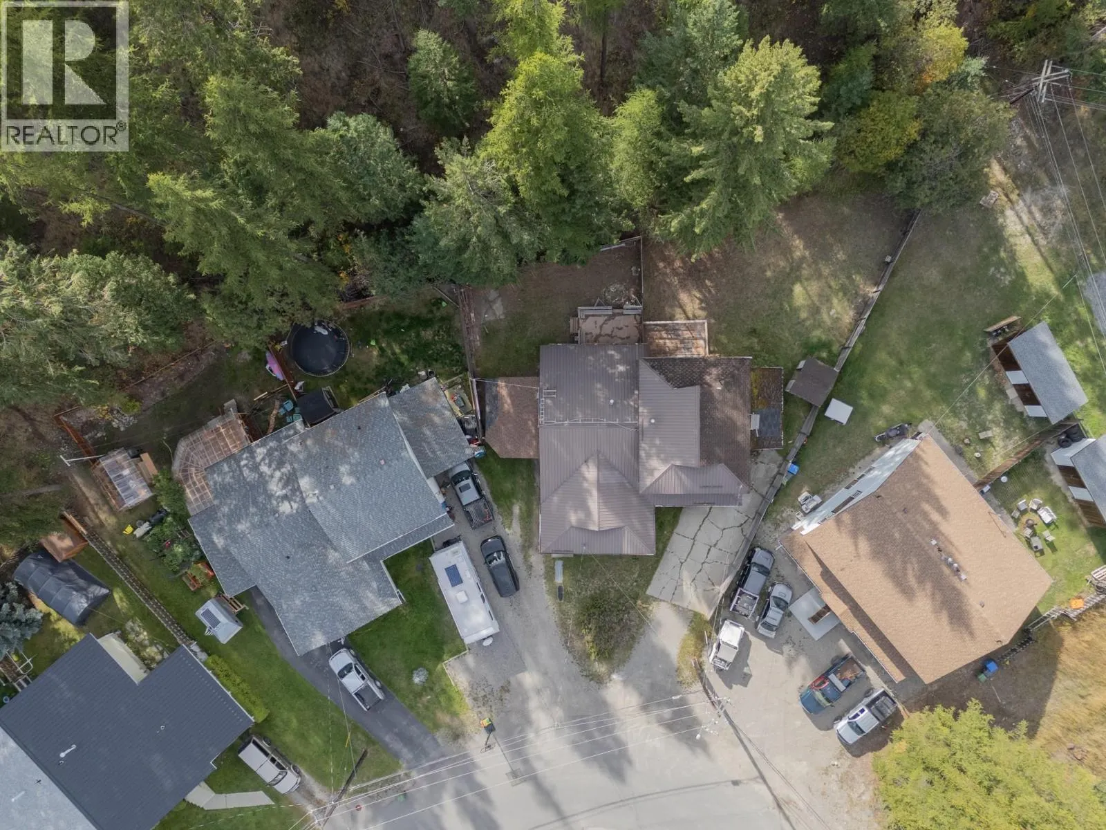 281 Kimbrook Crescent