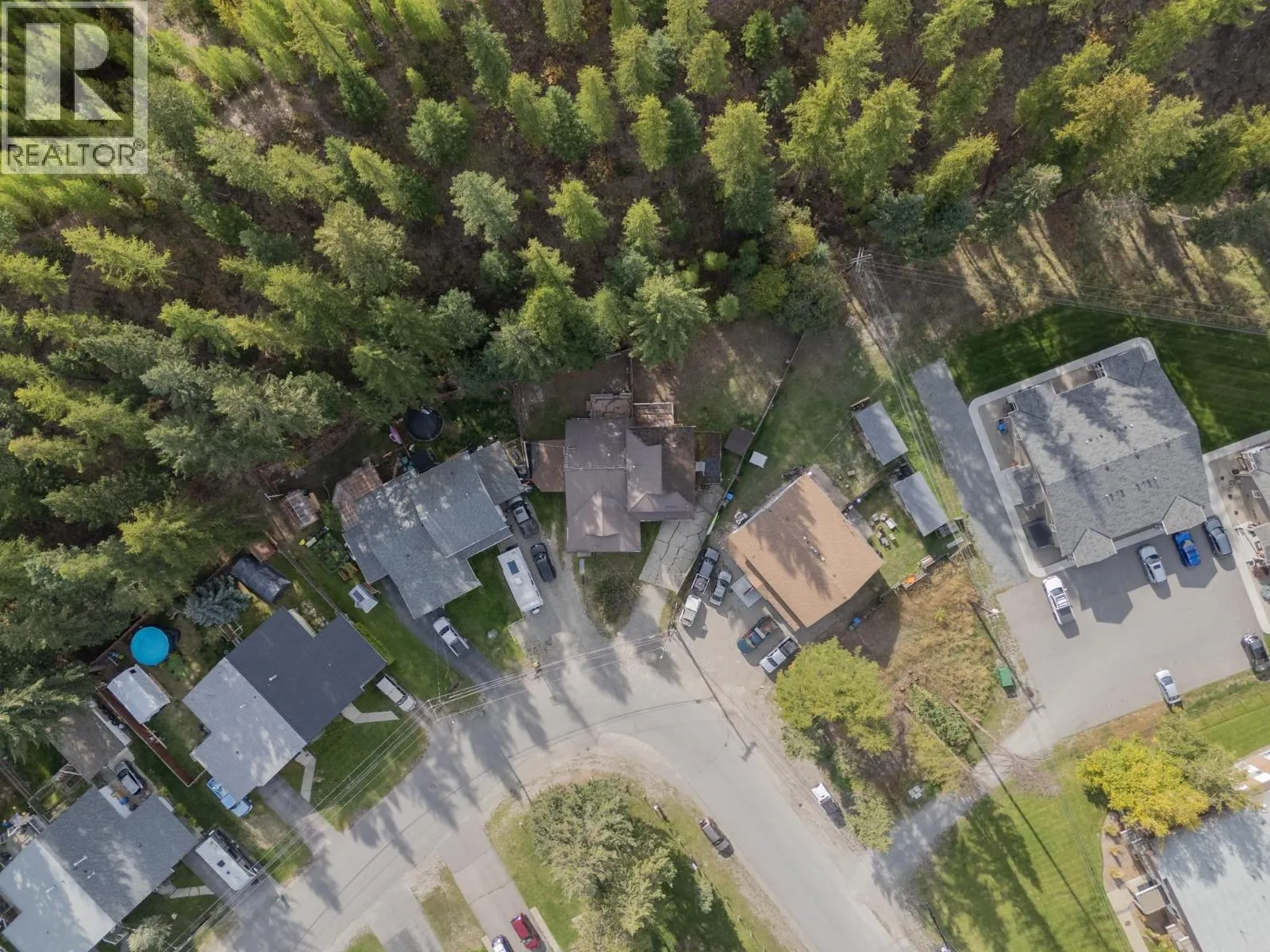 281 Kimbrook Crescent