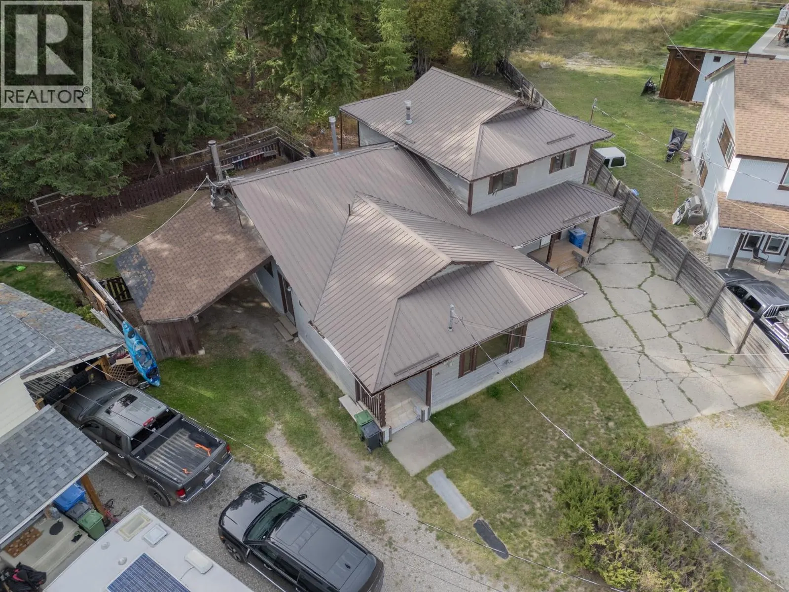 281 Kimbrook Crescent