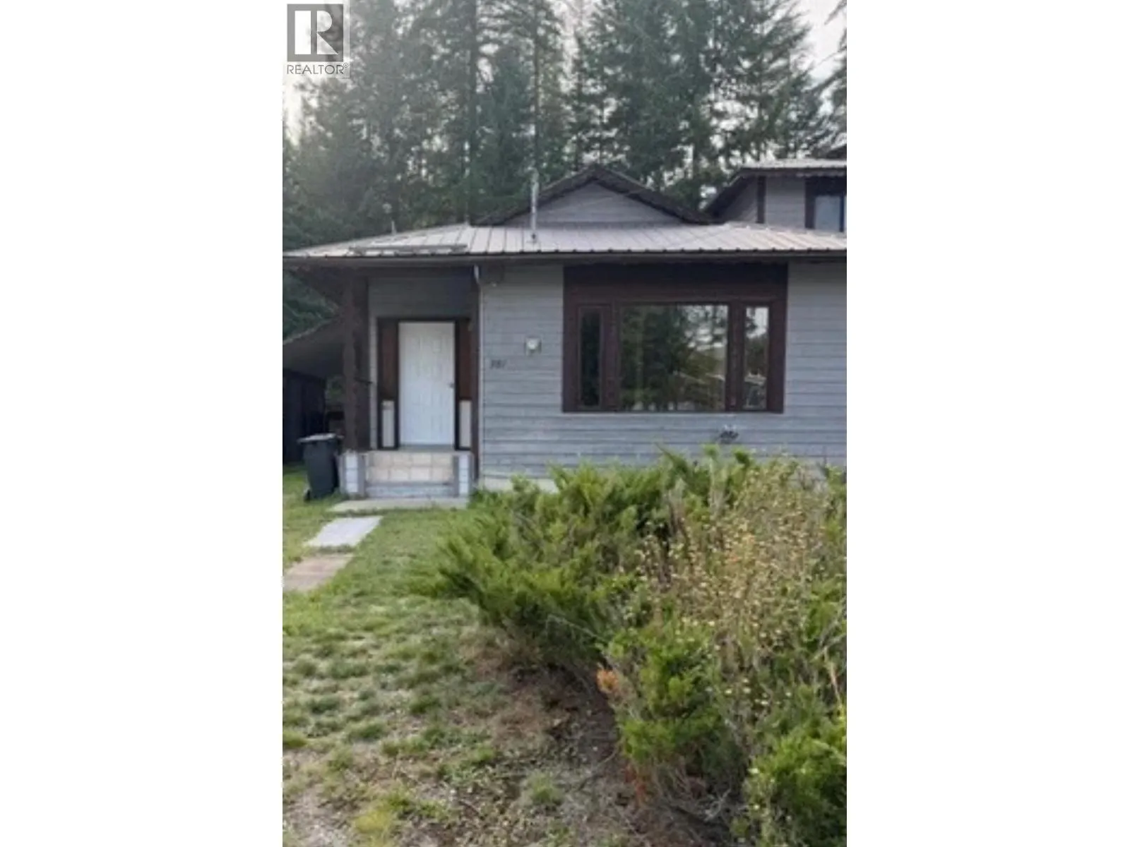281 Kimbrook Crescent