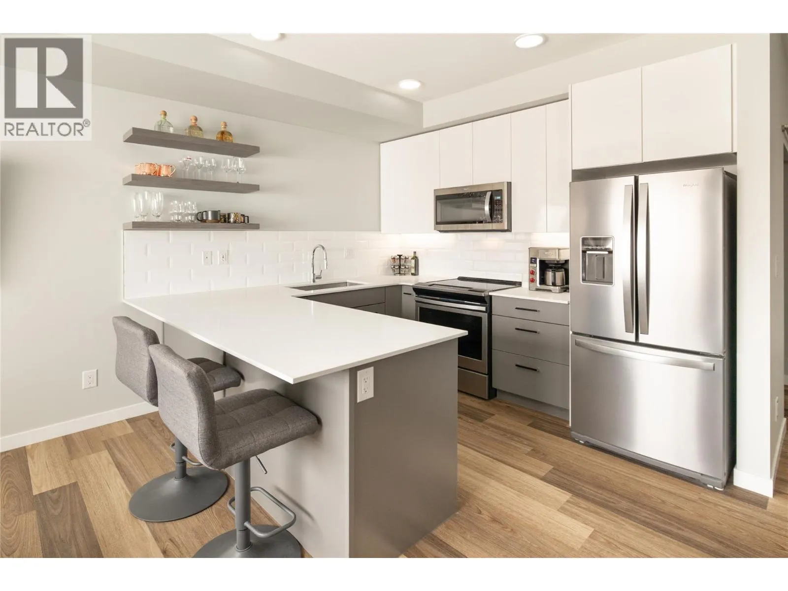 722 Valley Road Unit# 402