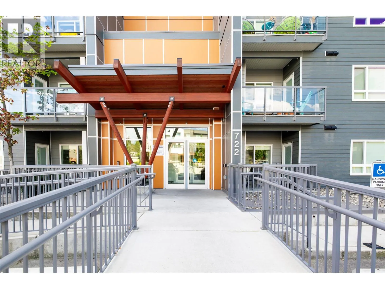 722 Valley Road Unit# 402